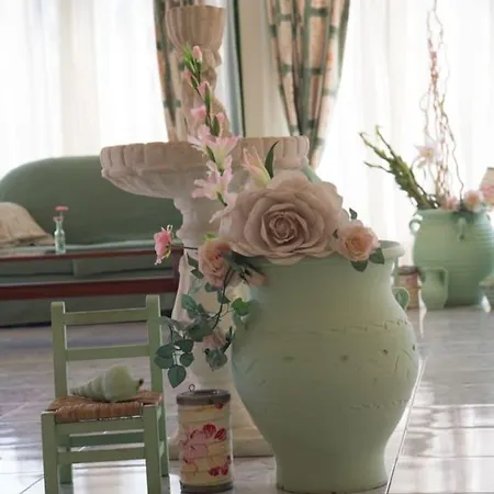 Mandalena Aparthotel