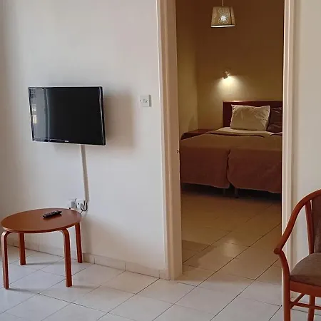 Aparthotel Mandalena 4*