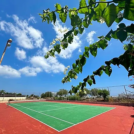 Aparthotel Mandalena