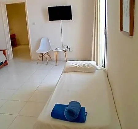 Mandalena Aparthotel 4*