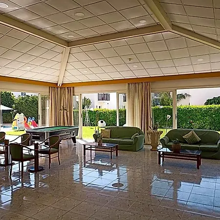 Mandalena Aparthotel 4*