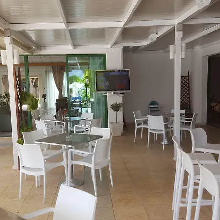 Mandalena 4*