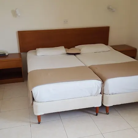 Aparthotel Mandalena