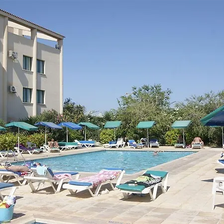 Mandalena 4*