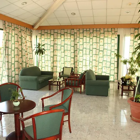 Mandalena 4*