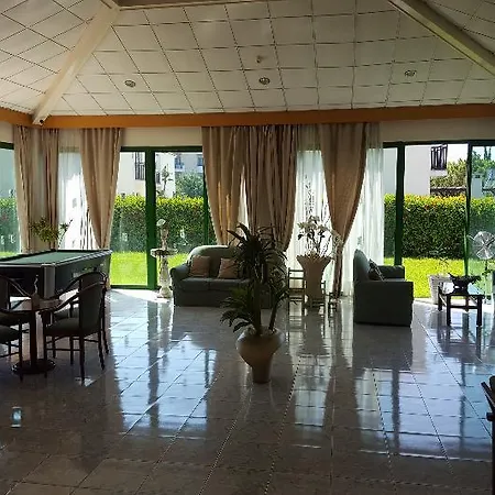 Mandalena Aparthotel 4*