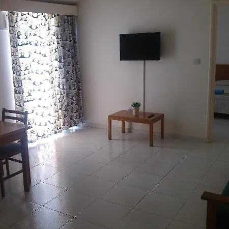Aparthotel Mandalena 4*