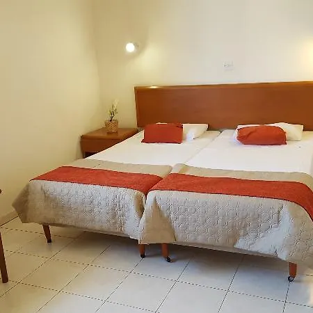 Mandalena Aparthotel 4*