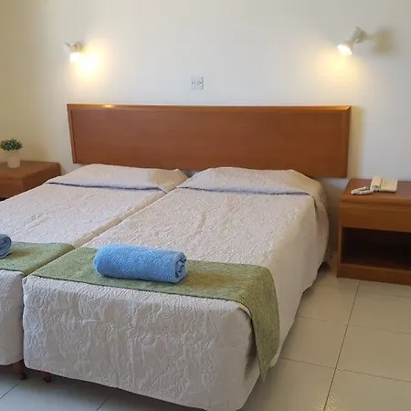 Mandalena Aparthotel 4*