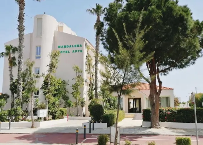 Mandalena Aparthotel