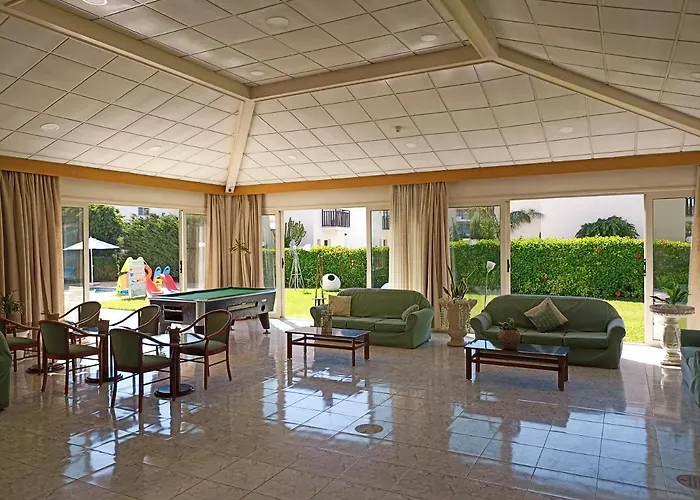 Mandalena Aparthotel Protaras