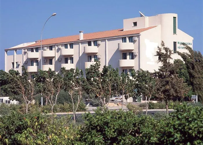 Mandalena Aparthotel 4*