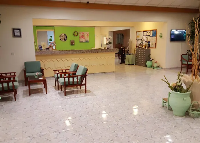 Aparthotel Mandalena Protaras