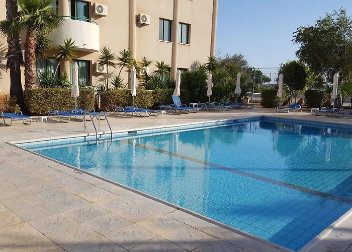 Mandalena Aparthotel