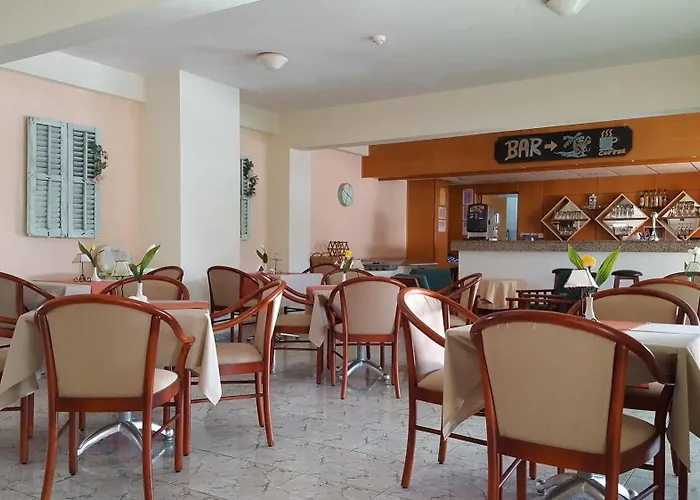 Mandalena Aparthotel