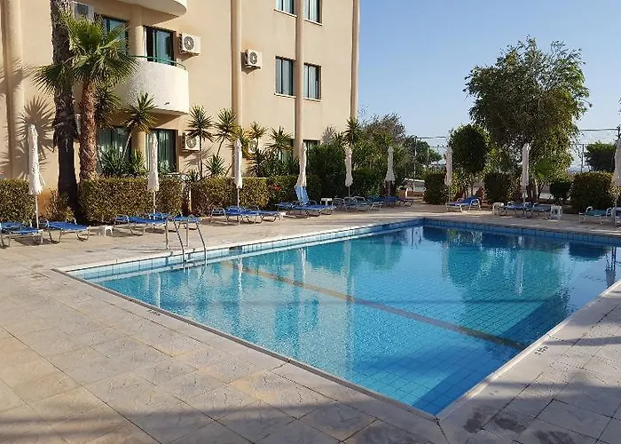 Mandalena Apartmanhotel Protarász